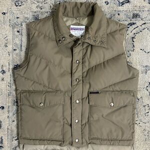 Windbreaker Vintage Insulated Tan Puffer Vest